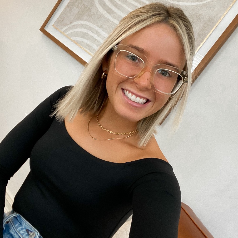 Meet your Posher, Tiffany
